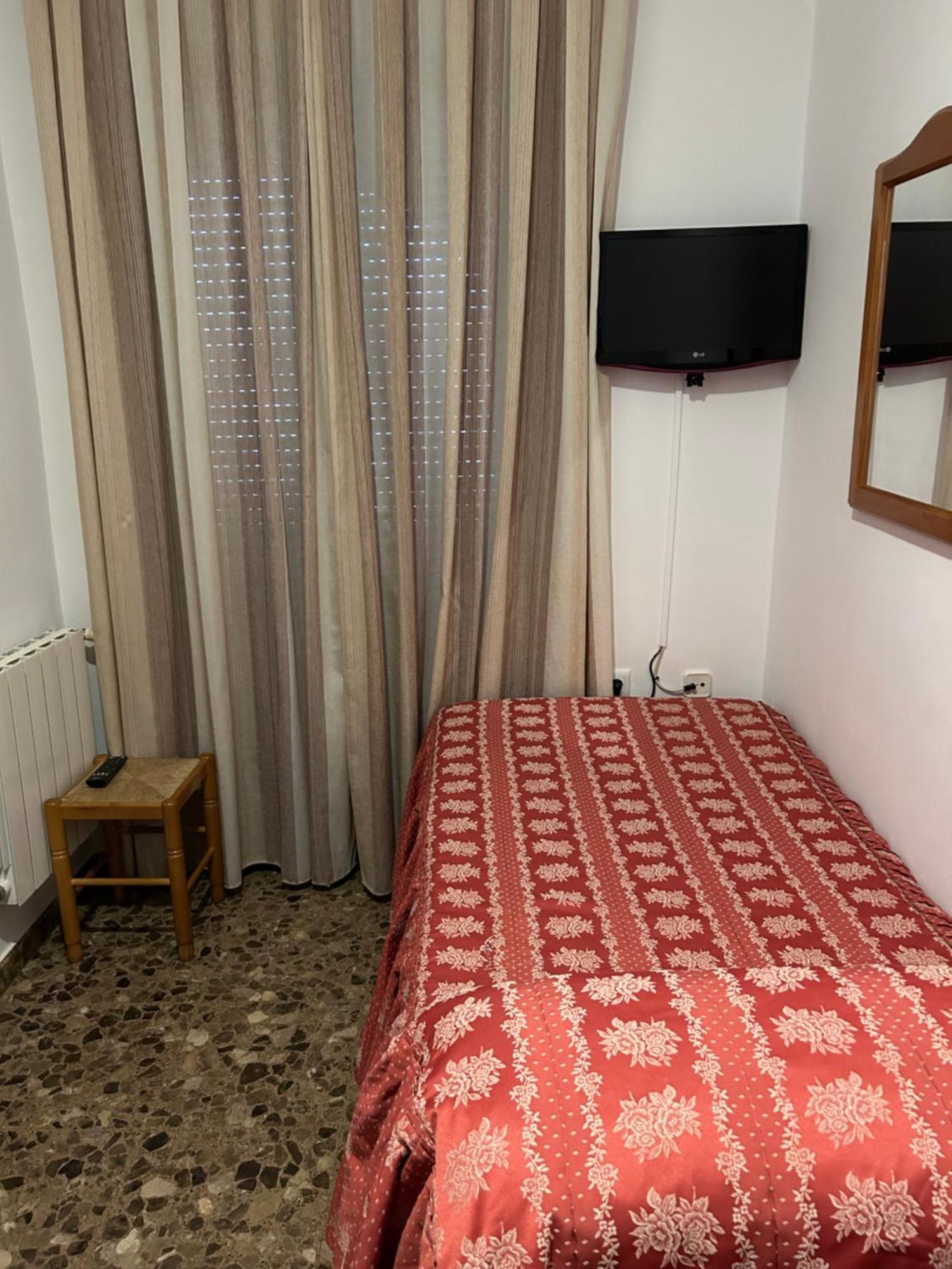 Labella - Hostal Rural Restaurante La Calahorra Exteriör bild