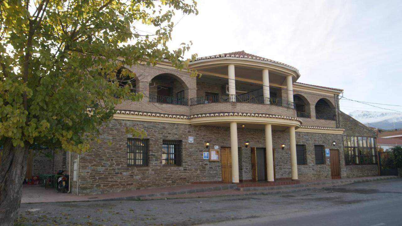 Labella - Hostal Rural Restaurante La Calahorra Exteriör bild