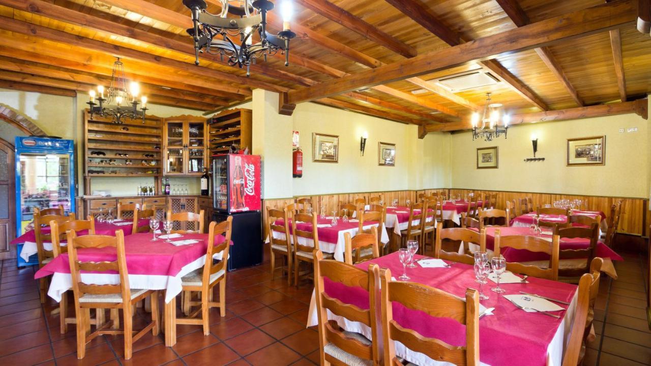 Labella - Hostal Rural Restaurante La Calahorra Exteriör bild