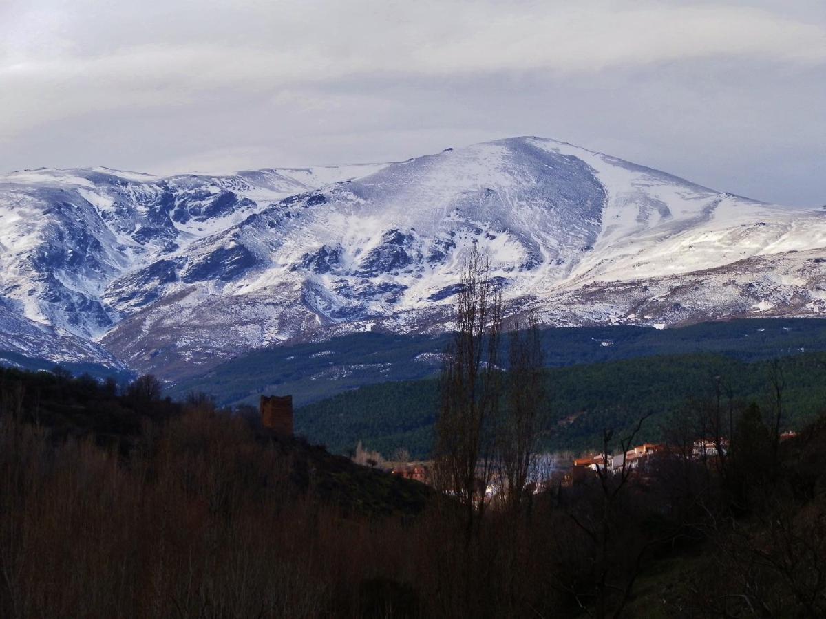 Labella - Hostal Rural Restaurante La Calahorra Exteriör bild