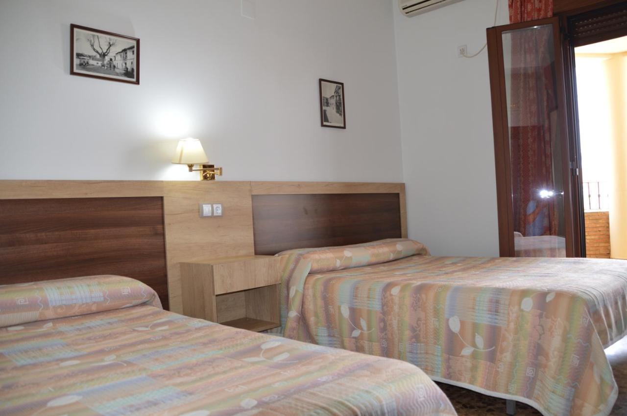 Labella - Hostal Rural Restaurante La Calahorra Exteriör bild